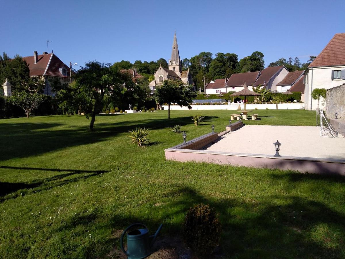 Le Domaine Des Papillons Beaujeu-Saint-Vallier-et-Pierrejux Exterior foto